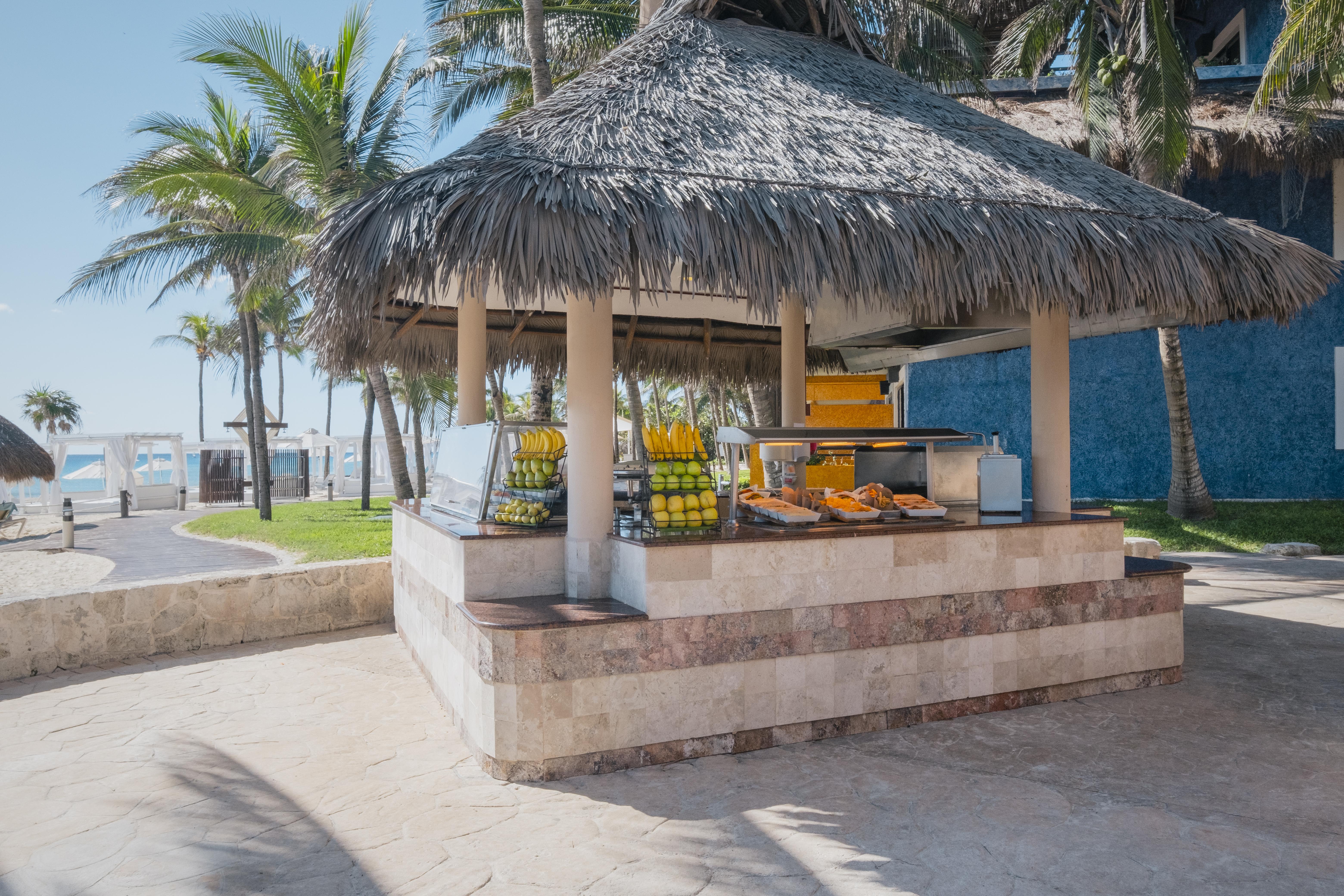 ホテル Iberostar Waves Quetzal プレヤデルカーメン エクステリア 写真