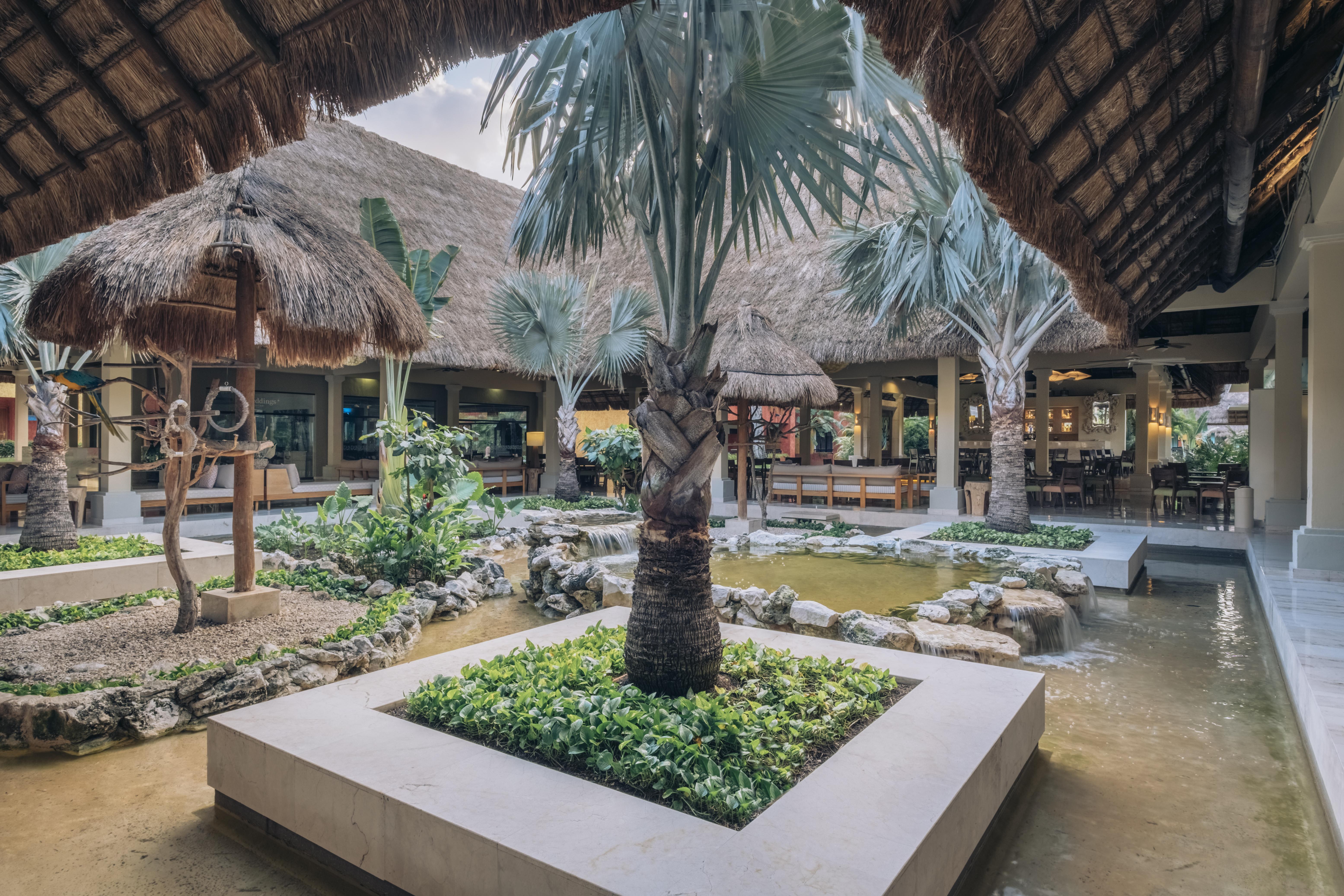 ホテル Iberostar Waves Quetzal プレヤデルカーメン エクステリア 写真